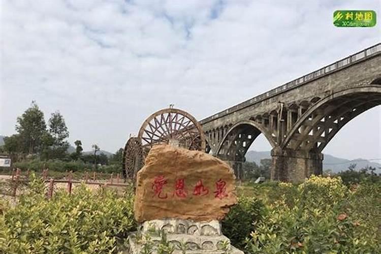 罗定的过年过节的风俗有哪些？请详细地解答一下,谢谢!!急需!!