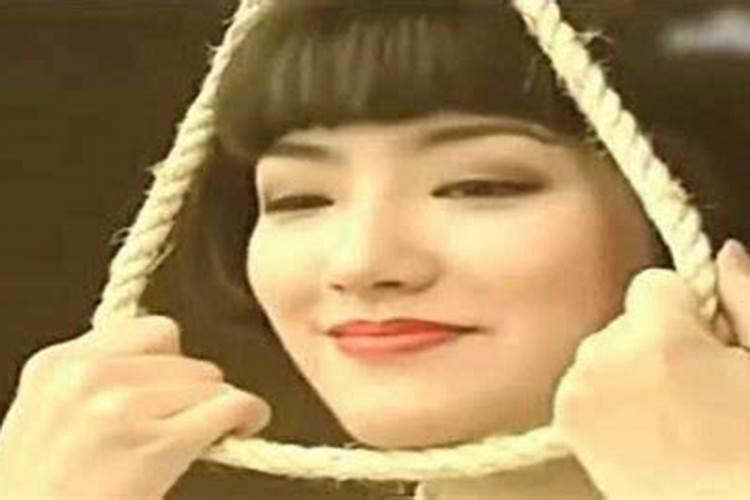 梦见陌生女人上吊,求解
