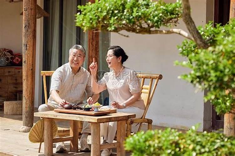 8月15的由来