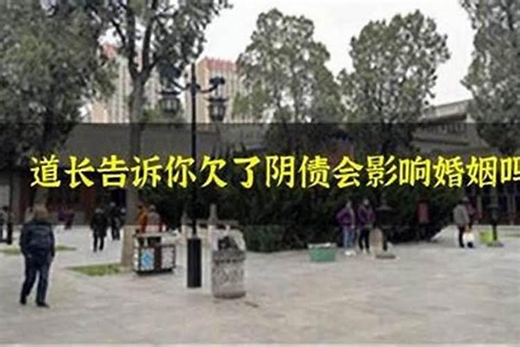 梦见从鱼塘里抓很多大鱼,解梦,梦见在池塘里有好多鱼,捉鱼