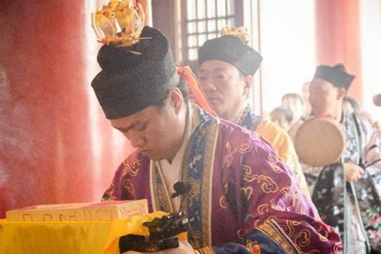 梦见喜欢的人和自己很亲密