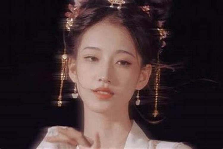 八字中的正印是如何影响女命的？