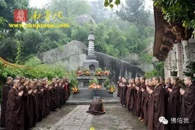 请问:年柱:天乙贵人月柱:孤辰日柱:天德时柱:桃花煞这种生辰八字的女命...