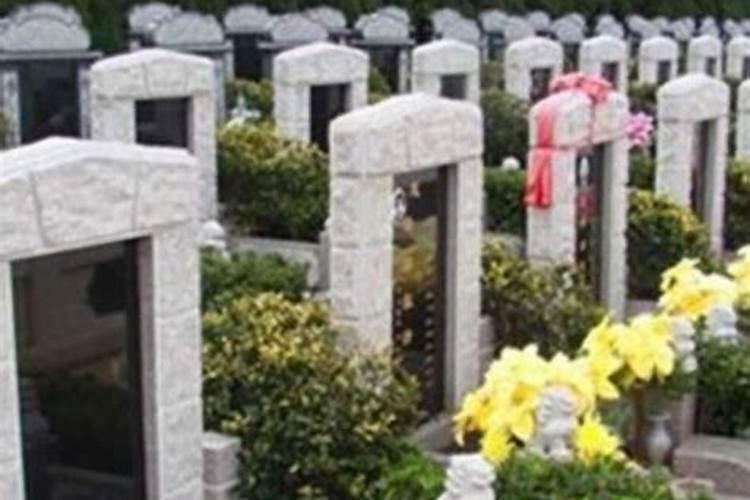 梦见死人出殡大哭是什么意思？