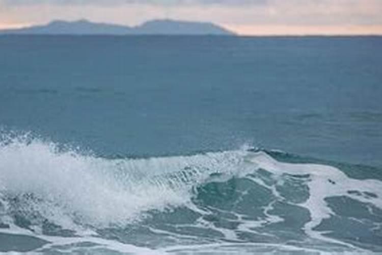 梦见大海涨潮是什么预兆？