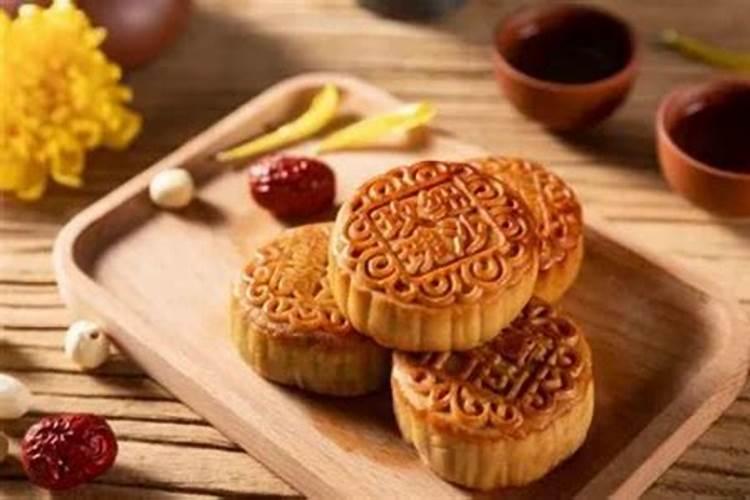中秋节吃月饼晚上什么时候吃 中秋节吃月饼晚上几点钟吃