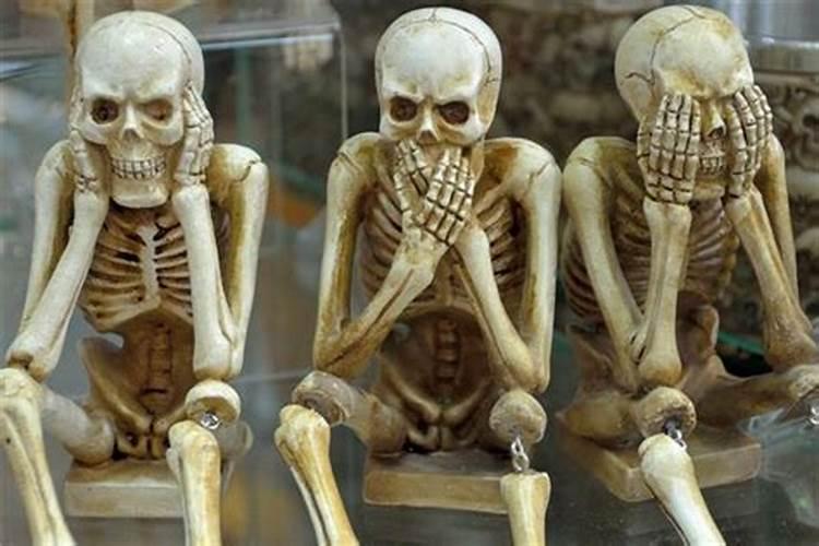 梦见死人和自己说话是什么意思？