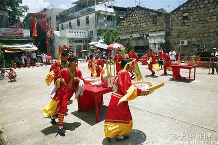问一些鬼节祭祖时候的常识,请指教!!!