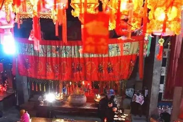 佛法僧三宝共济,身心灵百福齐后边还有一个紫,这是一副对联吗？百度知 ...