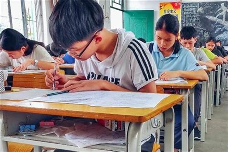正月十五生的小女孩该起什么名字姓孙