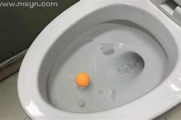梦见梦厕所堵水漫出还有些大便的预兆