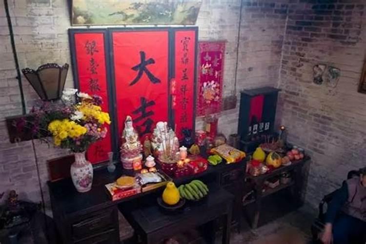 3天圆坟都该由谁来开财门？