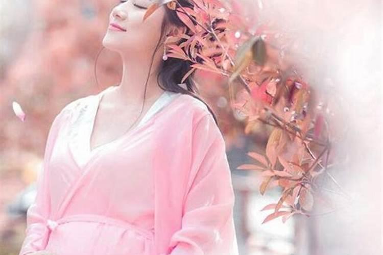 梦到自己肚子大即将临盆 梦见自己大肚子要生了代表什么预兆