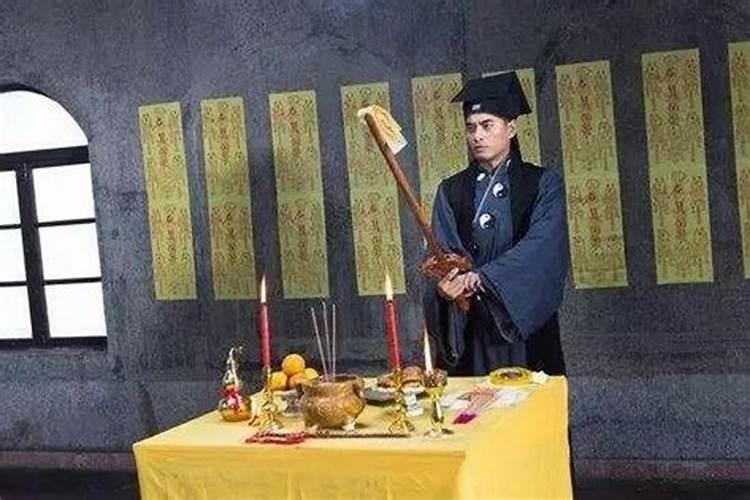 属蛇本命年能生孩子吗