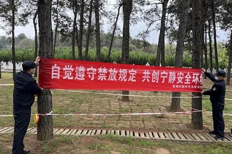 望溪公园纪念碑离哪个门近