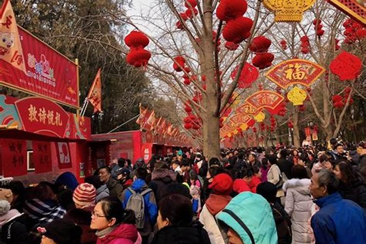 正月初二想出门旅游一天,不知去哪好。
