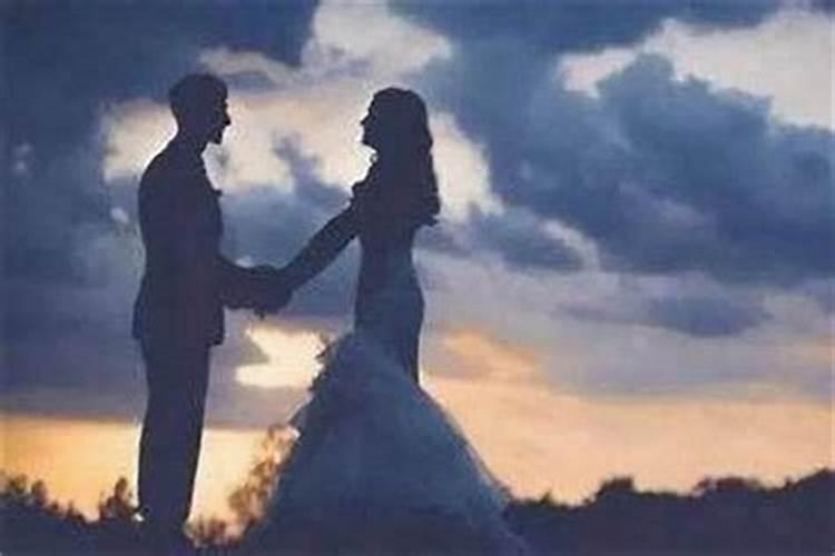同日柱的人婚配夫妻双方日柱相同？