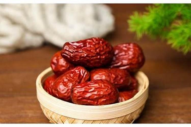 包饺子放大枣是什么意思