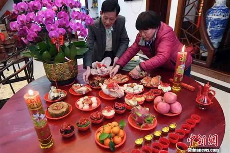 梦见坟墓有水是什么意思？
