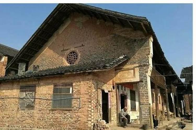 梦见回到以前住过的老房子里的预兆