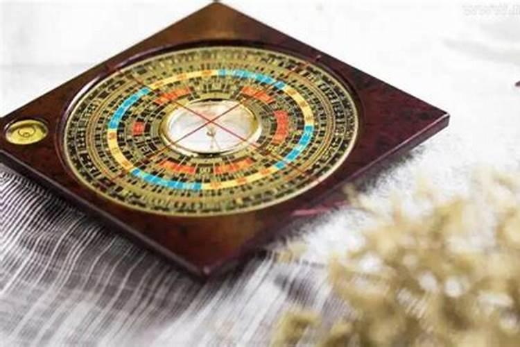 周公解梦梦见看墓地