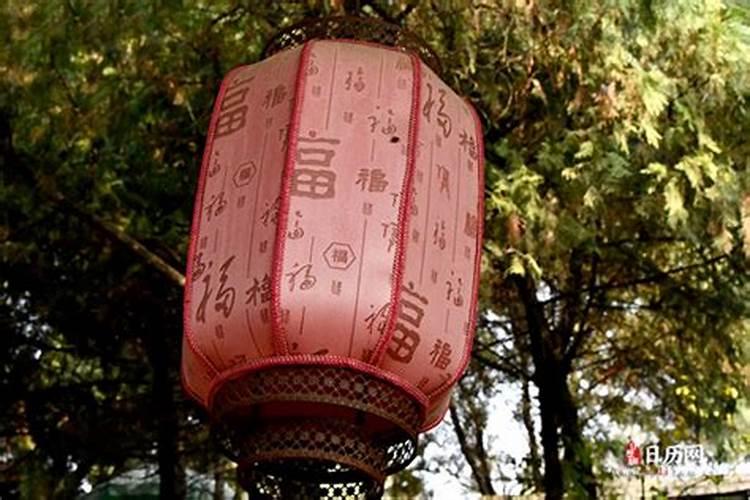 小年为什么有23和24为什么有人二十三过小年有人二十四过小年
