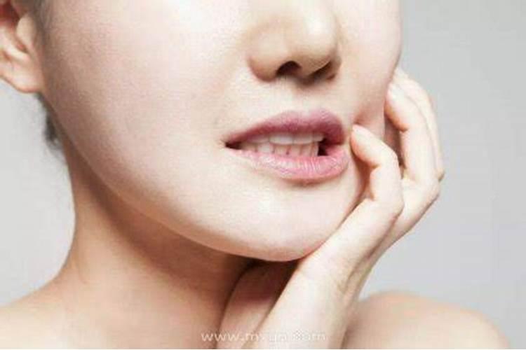 女人梦见掉大牙是吉兆