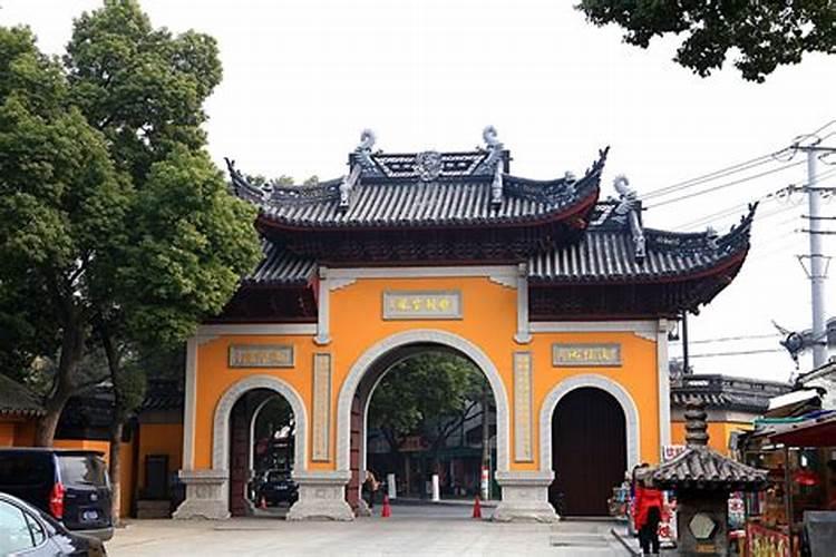 路旁土命和山头火命姻缘好不好 山头火婚姻性格事业如何？