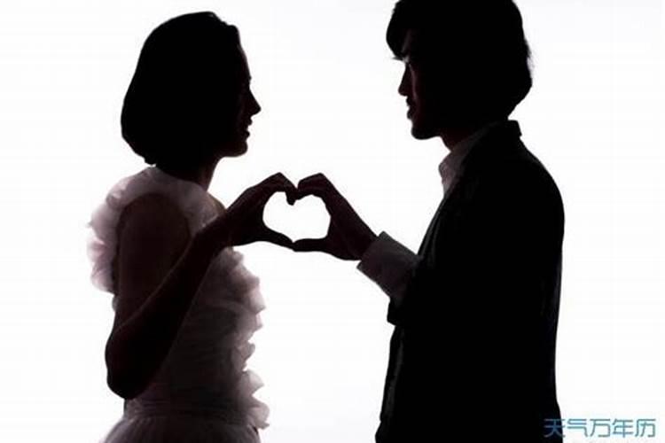 女人梦见和别人吵架是什么意思,梦见和别人发生激烈争吵
