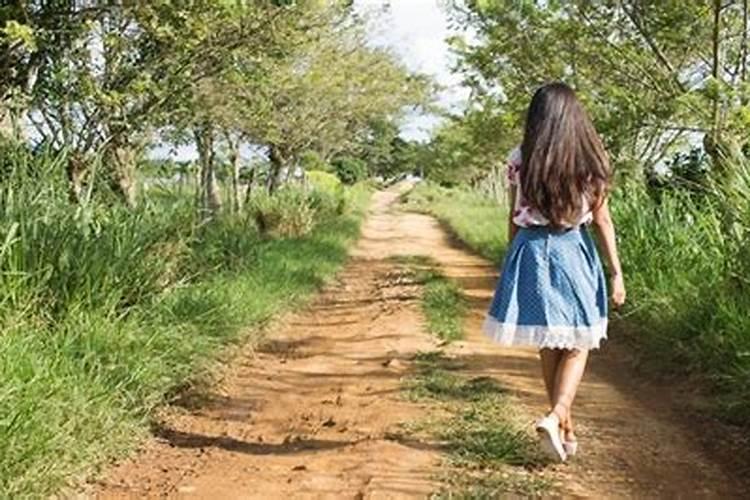 梦见自己的妹妹离婚是什么意思