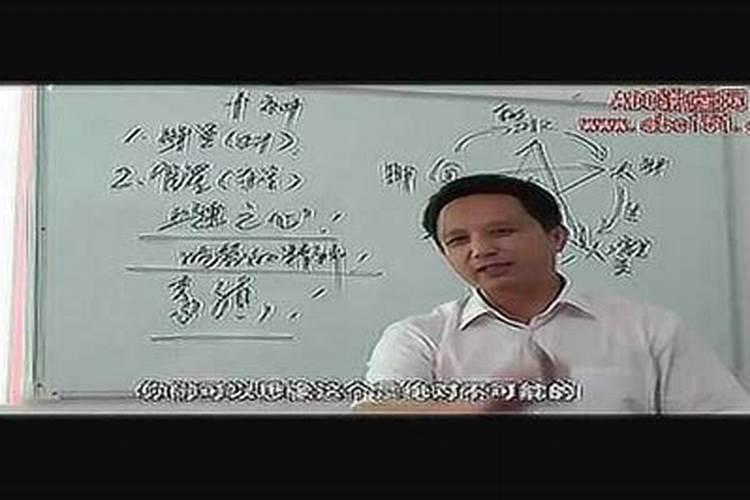 ,莫亚是个骗子,