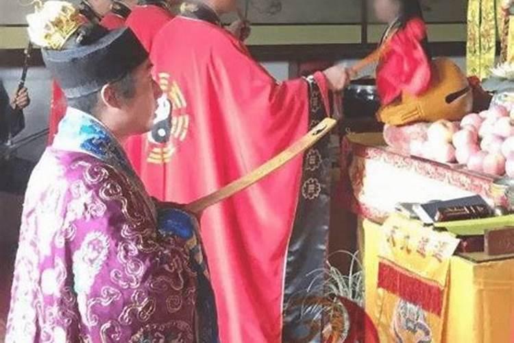 婚姻线图解大全,帮忙图解婚姻线。。。