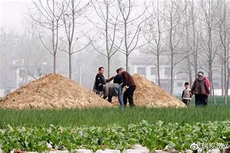 梦见爸爸死了还办丧事什么意思
