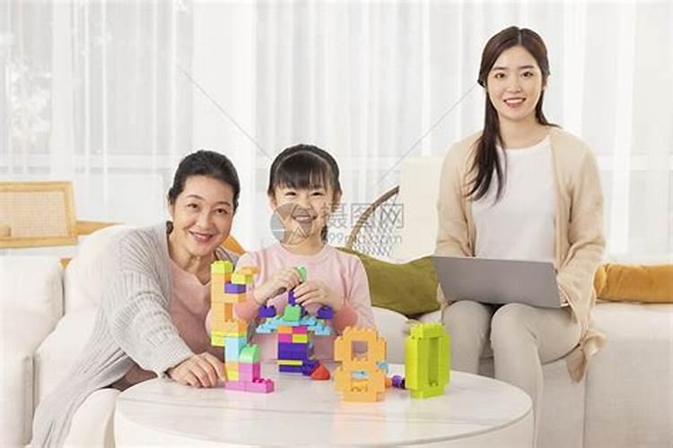 梦见妈妈跟奶奶吵架的预兆