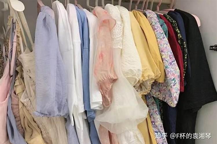 女人梦见水里密密麻麻的鱼,这是好还是坏？