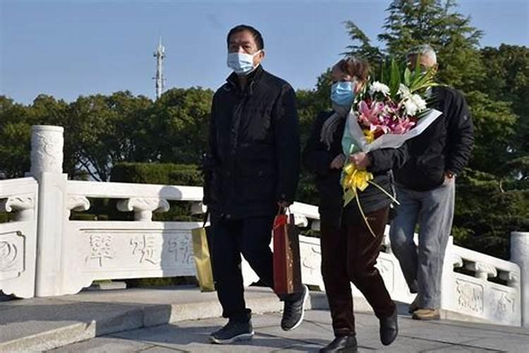 农历十月初一阳历是哪一天