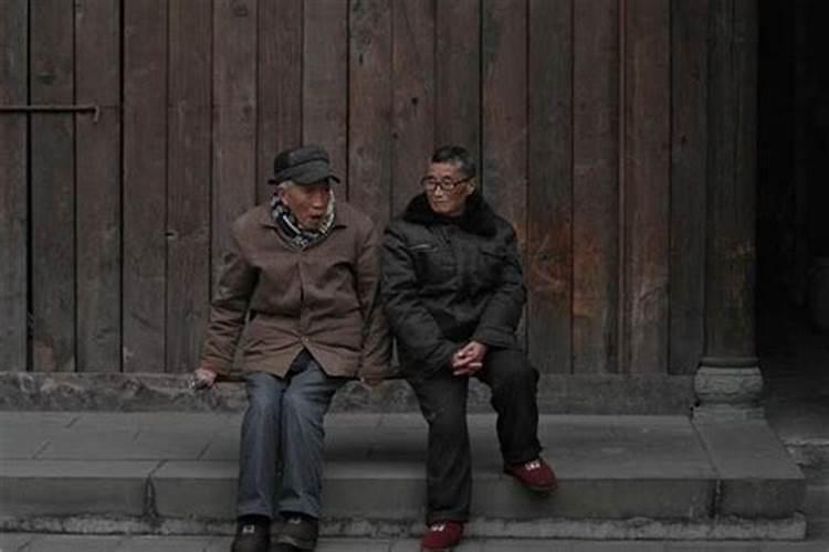梦到隔壁邻居死了