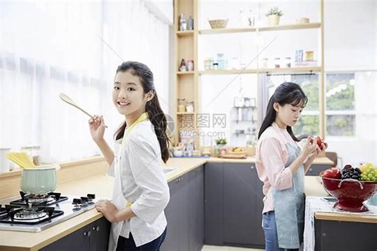 做梦梦到前女友还和自己在一起是什么意思