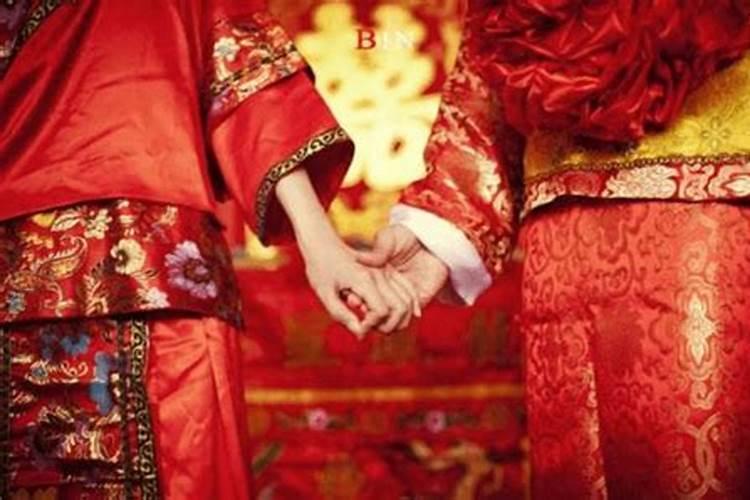 女孩命带桃花婚煞是什么意思