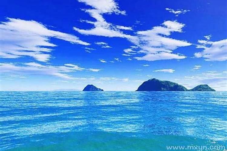 梦见蓝色大海水