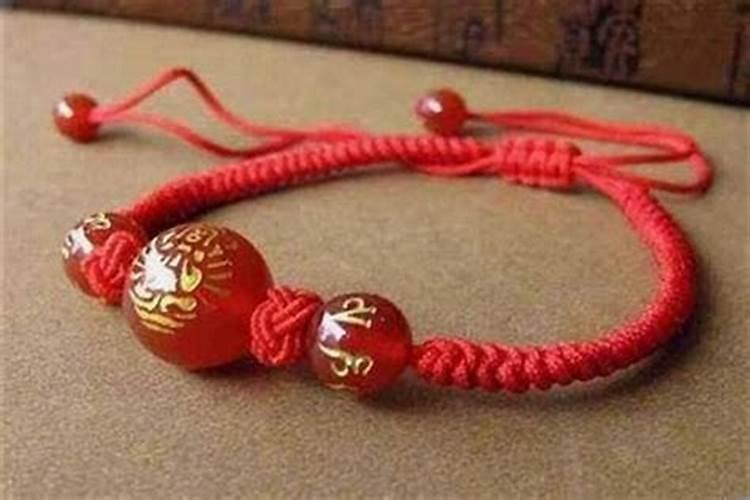 本命年送什么生日礼物好女孩小人,男友本命年送什么礼物