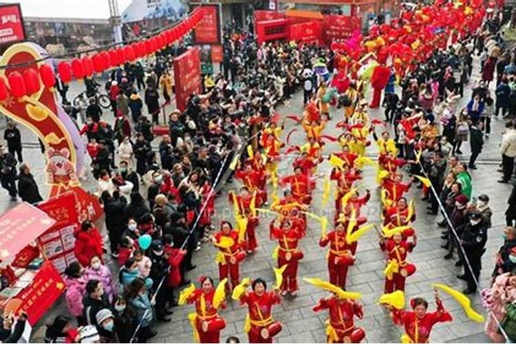 四川人过春节的习俗？