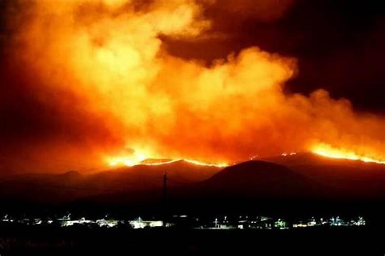 梦到别人家着火了是什么意思