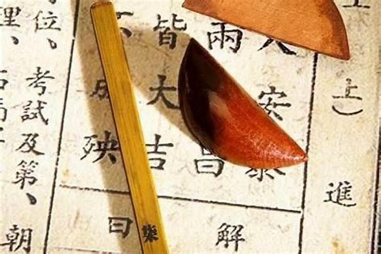 本命年红绳带哪只手