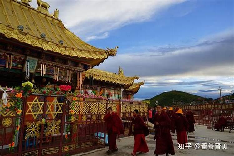 在色达五明佛学院旅行,有哪些不能错过的特色美食？