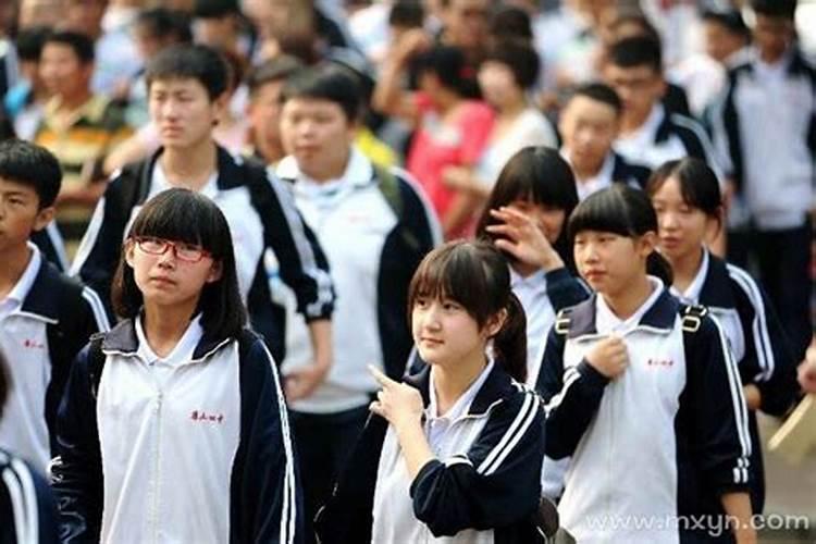 梦见同学是老公的预兆