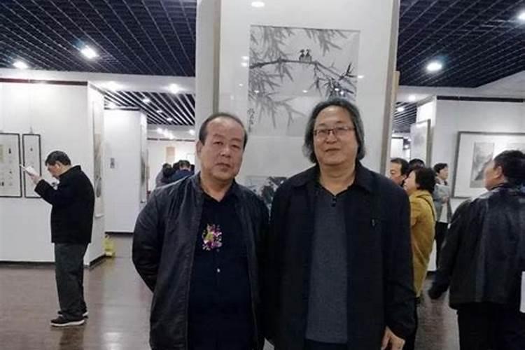 清明节扫墓祭祖作？文六年级