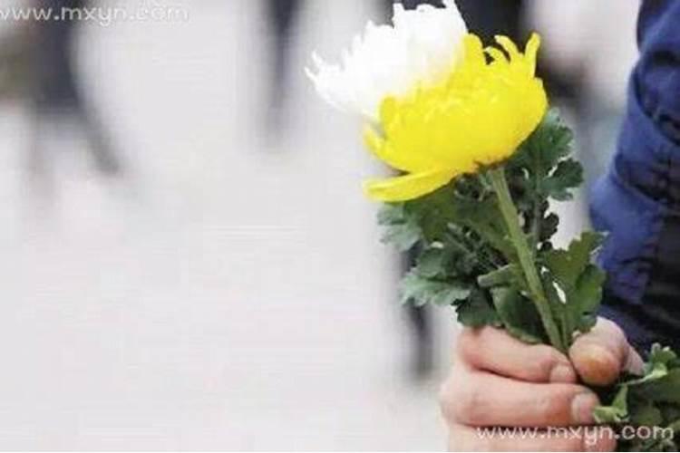 梦见扫墓是什么意思