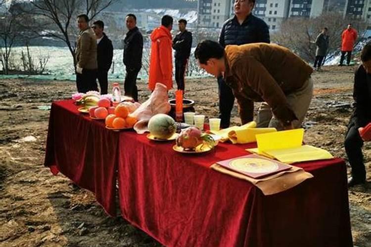 河南大年初一的风俗是什么