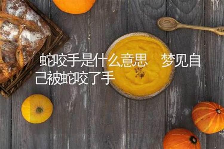 法国斗牛犬怎么看年龄